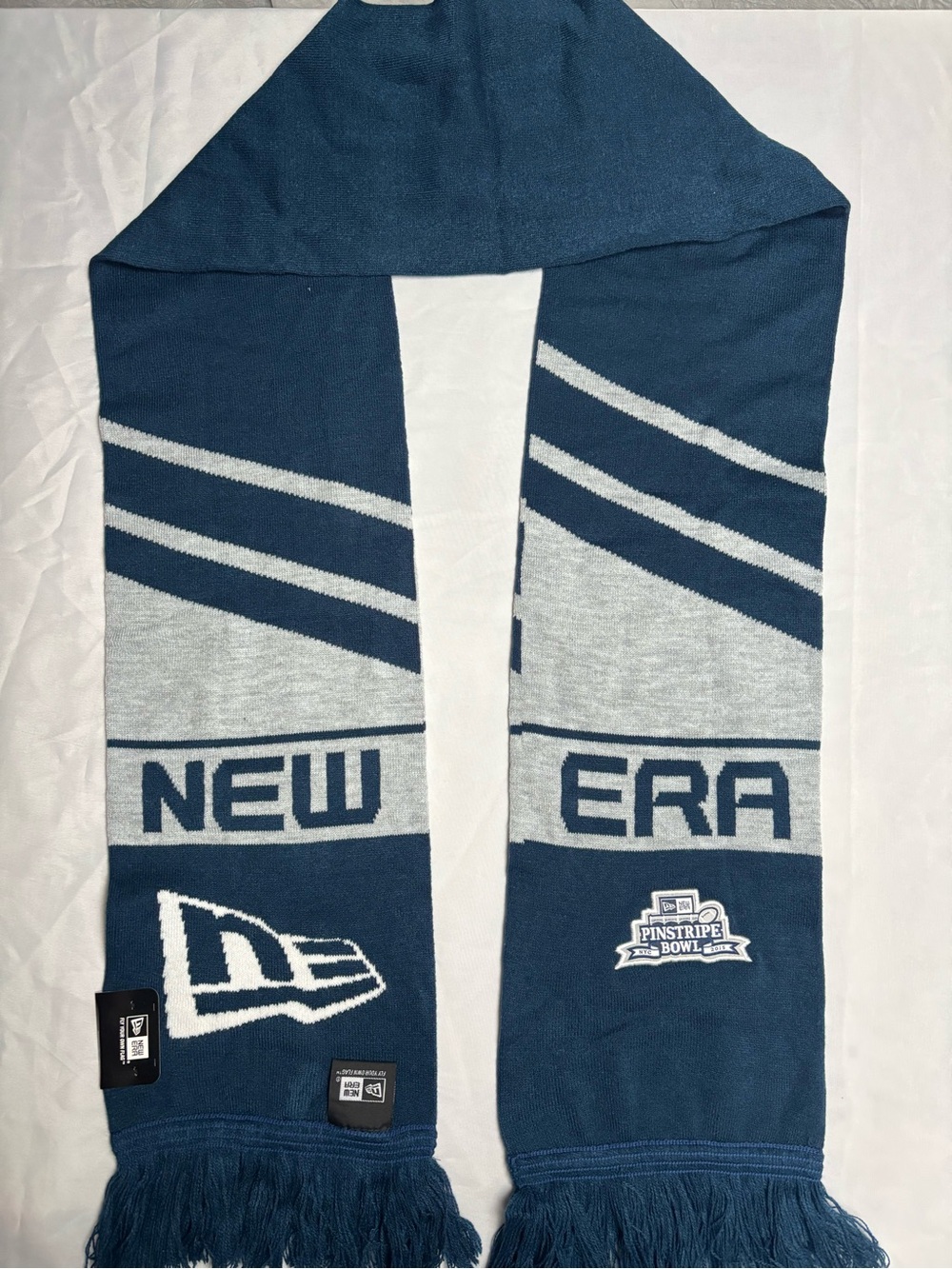 New Era Yankee Scarf NWT